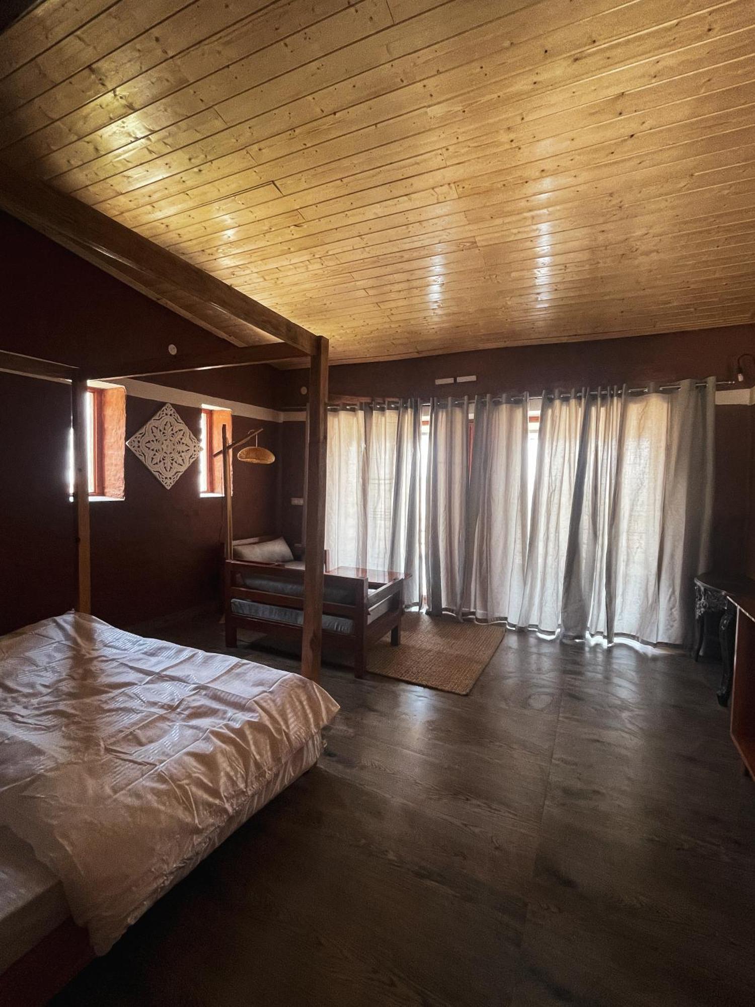 Bsr Farms Resort Pauri Kültér fotó