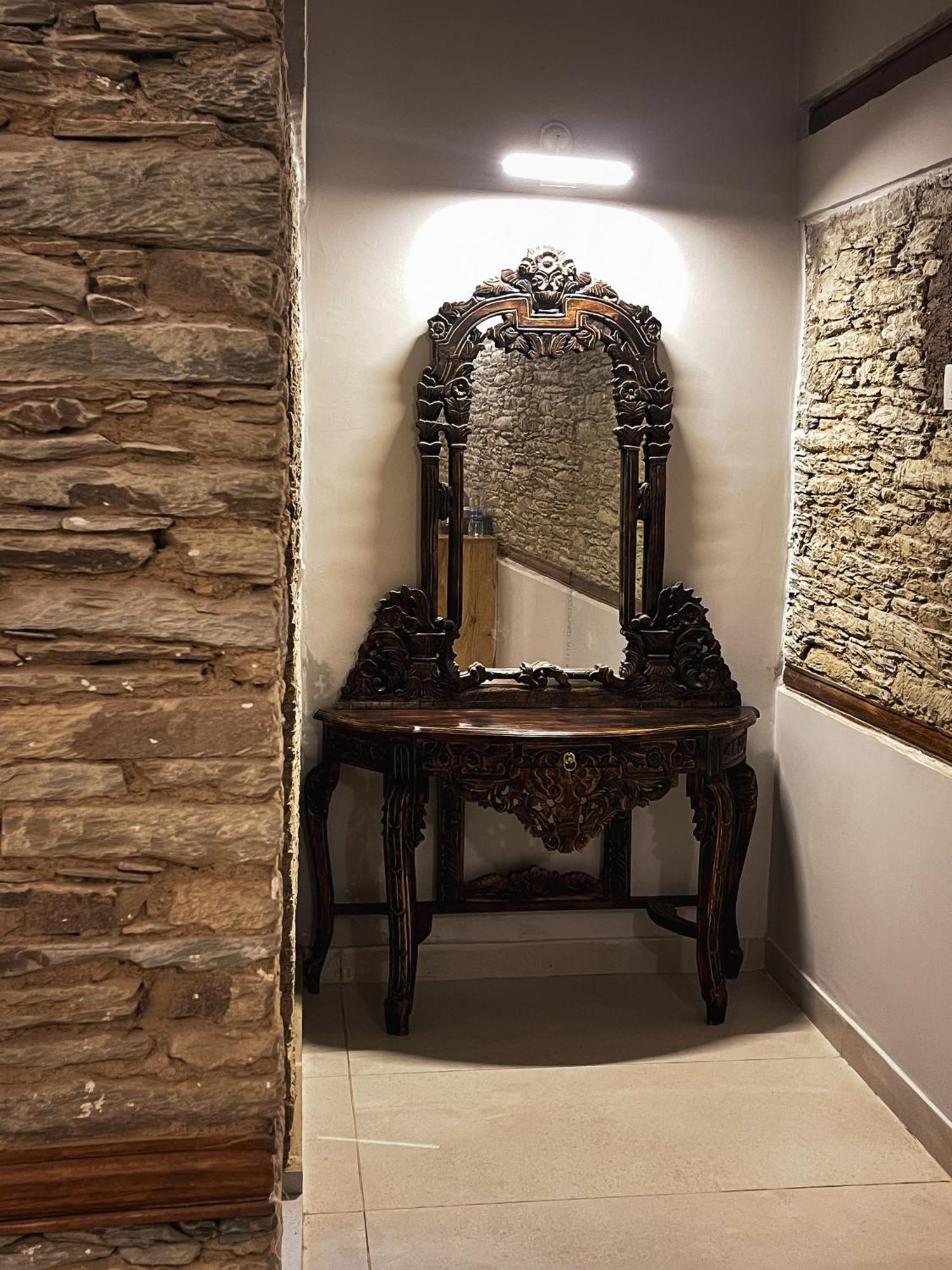 Bsr Farms Resort Pauri Kültér fotó
