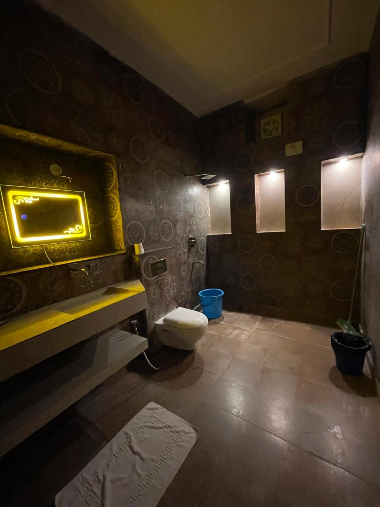 Bsr Farms Resort Pauri Kültér fotó