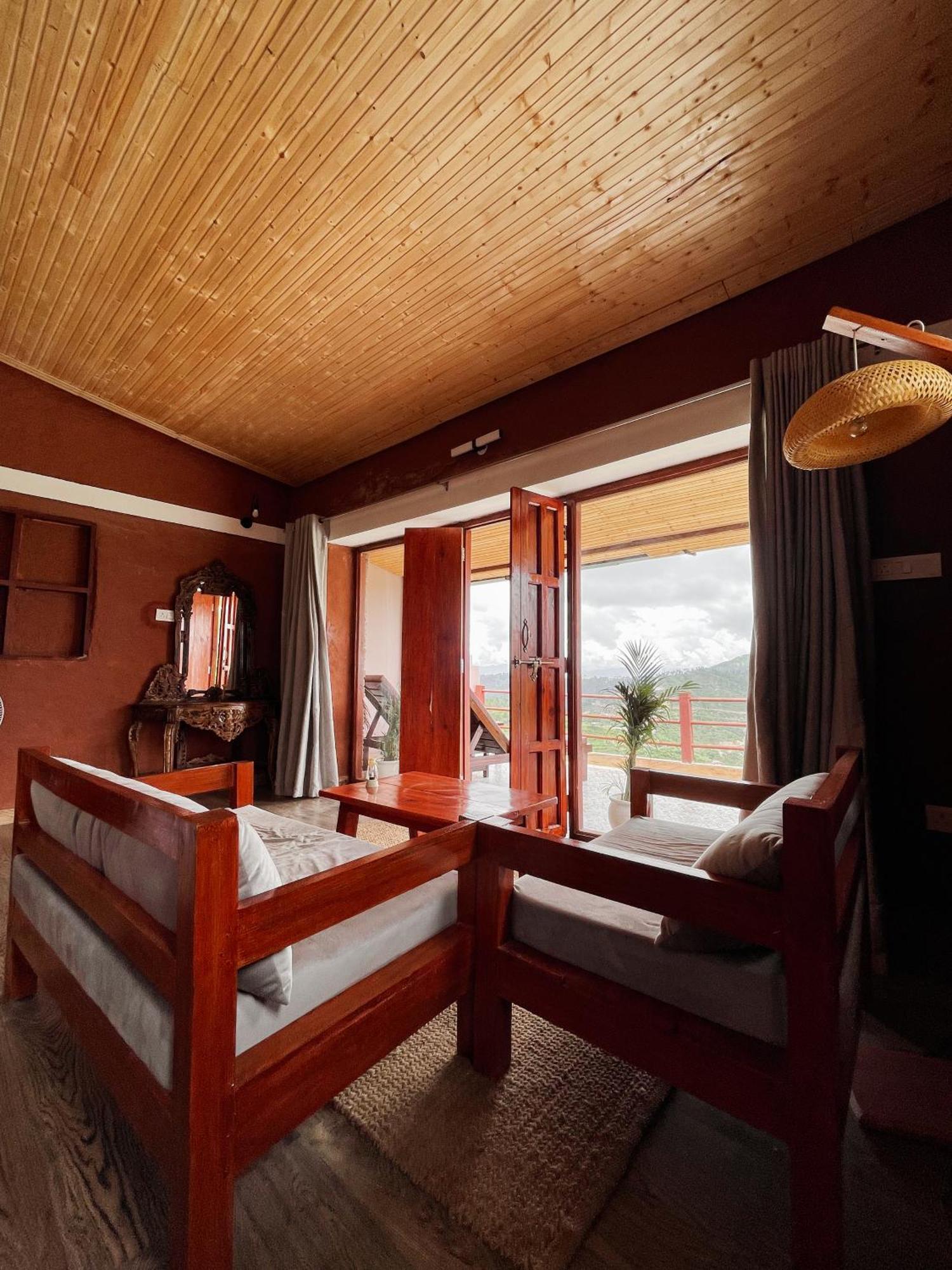 Bsr Farms Resort Pauri Kültér fotó